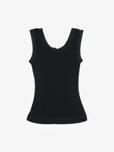 Kanvin Girls Pack of 2 Black Self Design Thermal Tops