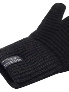 513 Men Black Solid Knitted Gloves