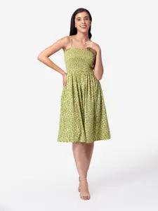 DEEBACO Green & White Floral Printed Dress With Shrug