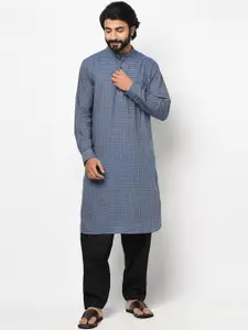 Fabindia Men Blue Checked Cotton Kurta
