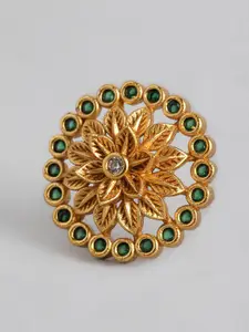 Peora Temple Jewellery Round Floral Studdded Pendant with Earring Set