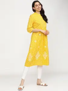 Vishudh Women Yellow Geometric Striped Gotta Patti Kurta