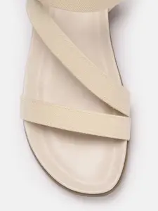 Roadster Women Open Toe Flats