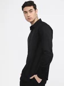 HIGHLANDER Men Black Slim Fit Opaque Casual Shirt