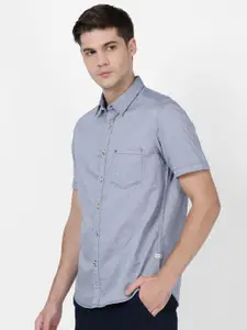 t-base Men Blue Solid Casual Shirt