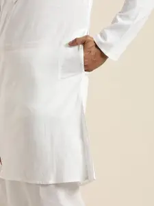 VASTRAMAY Men White Cotton Blend Kurta And Mundu Set