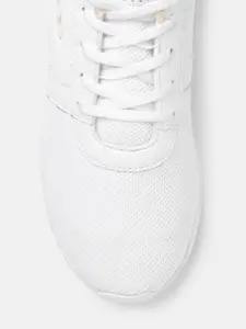 Crew STREET Women White Woven Design Running Shoes