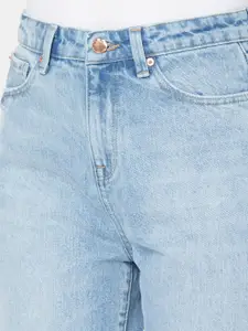 SPYKAR Women Blue Relaxed Fit Mildly Distressed Cotton Heavy Fade Jeans