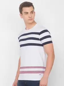 SPYKAR Men White Striped Printed Slim Fit T-shirt