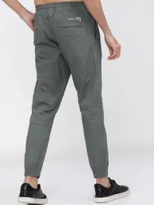 HIGHLANDER Men Grey Jogger Trousers