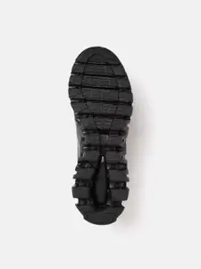 Reebok Men Black Solid Zigwild TR 6 Running Shoes