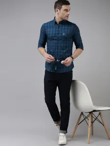 U.S. Polo Assn. Men Blue Tailored Fit Checked Casual Shirt