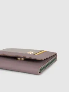Baggit Women Mauve Purple & Mint Green Solid Zip Detail Three Fold Wallet