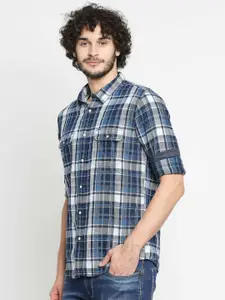 Pepe Jeans Men Blue & White Standard Checked Casual Shirt