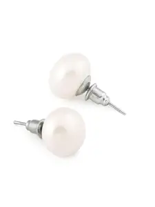 AMI Set of 4 White Contemporary Studs Earrings