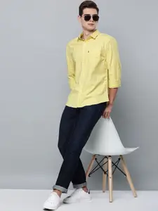 Levis Men Yellow Slim Fit Checked Casual Shirt
