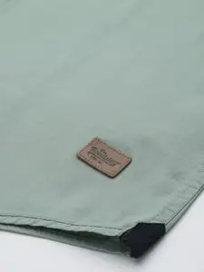Roadster Men Green Pure Cotton Solid Casual Shirt
