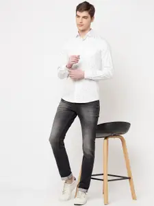 Crimsoune Club Men White Slim Fit Tropical Printed Casual Shirt