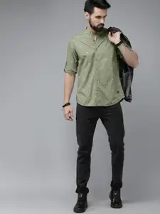 Roadster Men Green Printed Casual Shirt