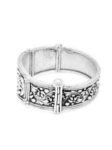 Yellow Chimes Women Silver-Plated Handcrafted Bangle-Style Bracelet