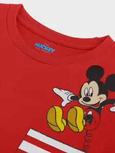 Kids Ville Boys Red Typography Mickey Mouse Printed Pockets T-shirt