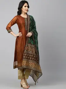 FASHOR Women Orange & Green Ethnic Motifs Kantha Work  Chanderi Silk Kurta With Dupatta