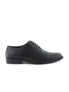 XHUGOY Men Black Solid Leather Formal Oxfords