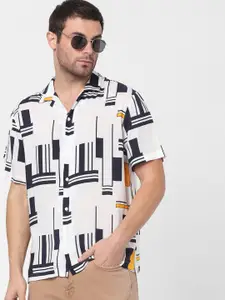 SELECTED Men White & Black Printed Casual Shirt