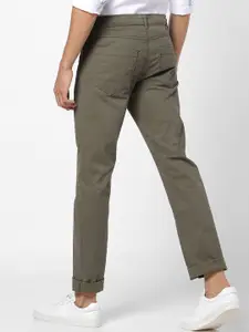 SPYKAR Men Olive Green Trousers