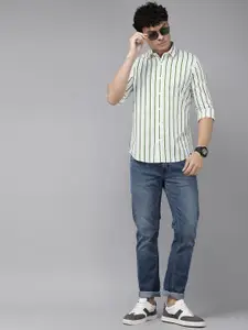 SPYKAR Slim Fit Striped Pure Cotton Casual Shirt