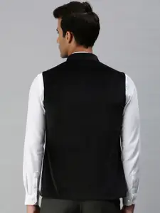 SHOWOFF Men Black Solid Woven Nehru Jacket