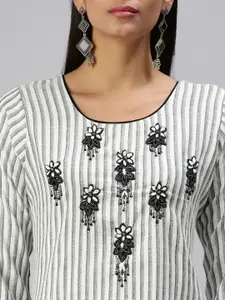 SHOWOFF Women White & Black Striped Cotton Kurta