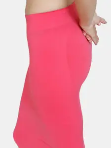 Zivame Women Coral Pink Solid Saree Shapewear