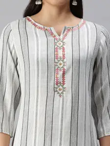 SHOWOFF Women White Striped Kurta