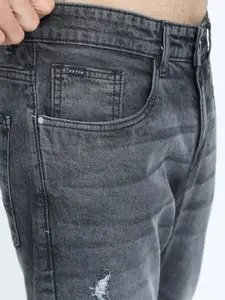 KETCH Men Grey Tapered Fit Mildly Distressed Heavy Fade Stretchable Jeans