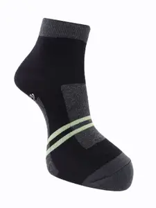 Dollar Socks Men Pack Of 3 Assorted Ankle-Length Cotton Socks