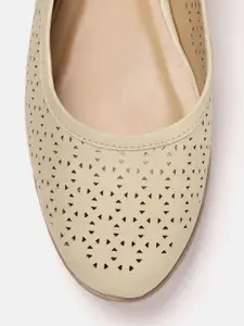 DressBerry Women Ballerinas with Laser Cut Detail