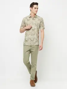 Crimsoune Club Men Olive Green Slim Fit Floral Printed Casual Shirt