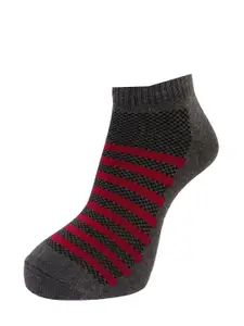 Dollar Socks Men Pack of 3 Assorted Ankle Length Socks