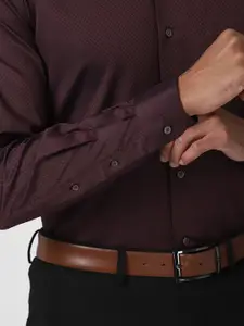Van Heusen Men Maroon Cotton Formal Shirt