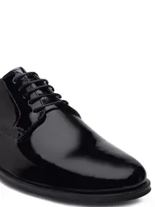 Red Tape Men Black Formal Derbys