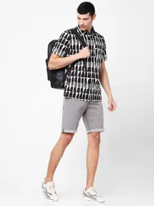 Celio Men Black Printed Regular Fit Casual Shirt