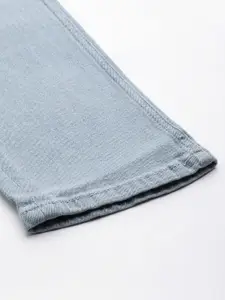 Roadster Men Blue Slim Tapered Fit Low Distress Light Fade Stretchable Jeans