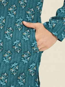 House of Pataudi Men Green Floral Printed Straight Kurta