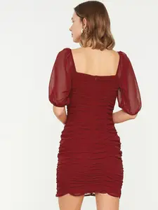 Trendyol Women Maroon Solid Ruched Puff Sleeves Bodycon Dress