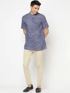Fabindia Men Blue Geometric Printed Cotton Dobby Kurta