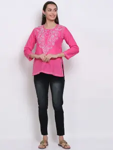 PARAMOUNT CHIKAN Women Embroidered Lucknowi Chikankari Cotton Kurti