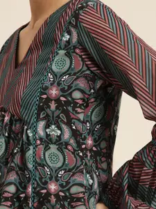Sangria Women Black & Teal Blue Ethnic Motifs Georgette A-Line Midi Dress