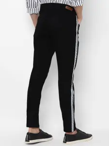 FOREVER 21 Men Mid-Rise Straight Fit Regular Length Jeans