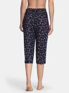 Amante Women Printed Relaxed Fit Lounge Capris